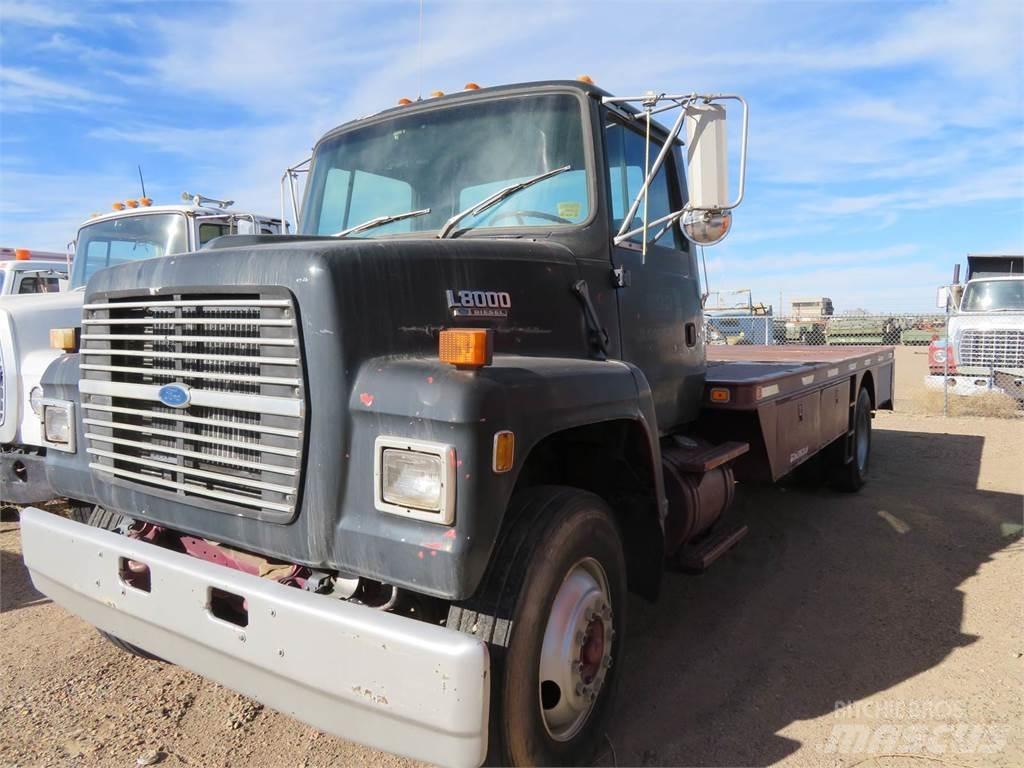 Ford L8000 Billenő teherautók