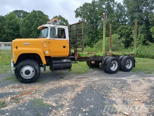 Ford L8000 Rönkszállító teherautók