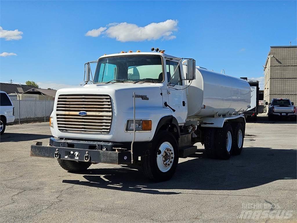 Ford L9000 Tartályos teherautók