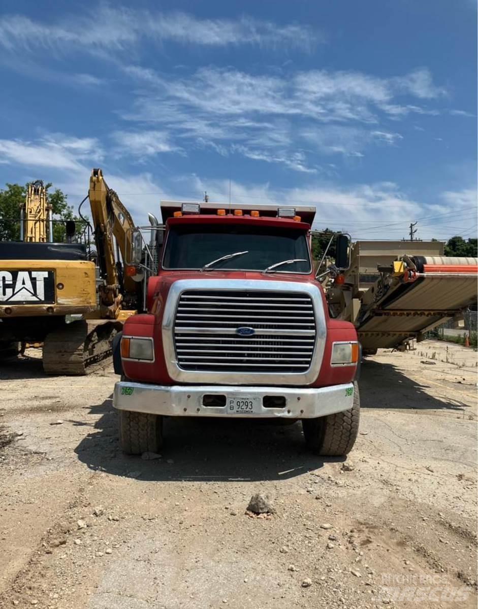 Ford L9000 Tartályos teherautók