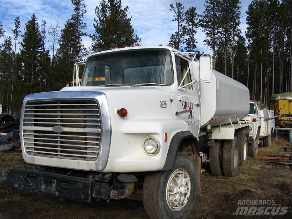 Ford LTS8000 Tartályos teherautók