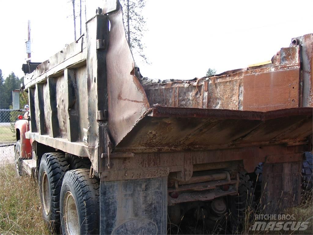 Ford T850 Billenő teherautók