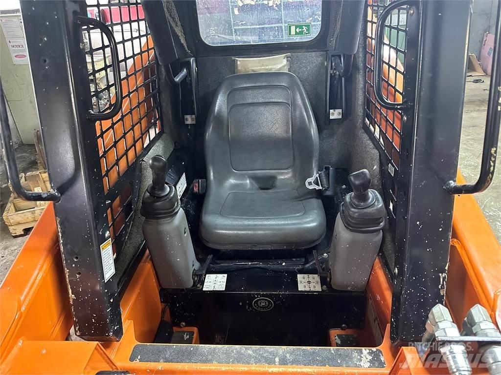 Gehl RT105 Kompaktrakodók
