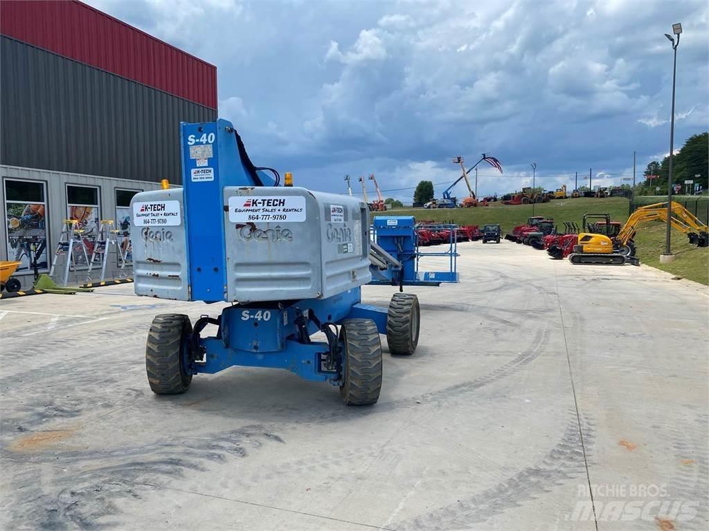 Genie S-40 Teleszkópos emelők