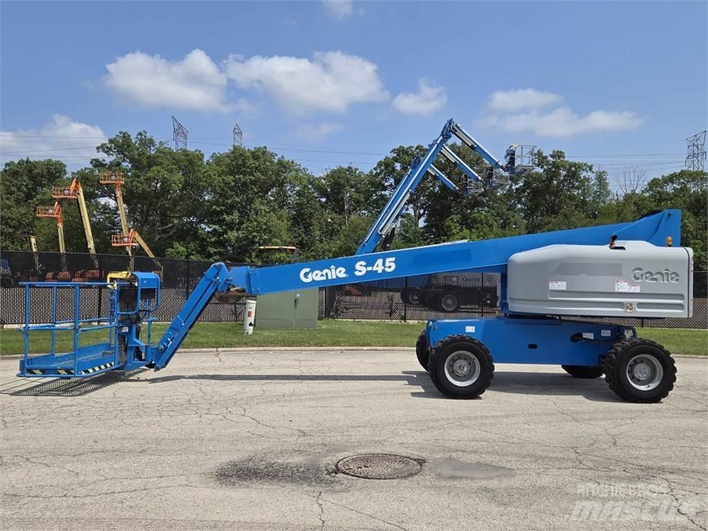 Genie S-45 Teleszkópos emelők