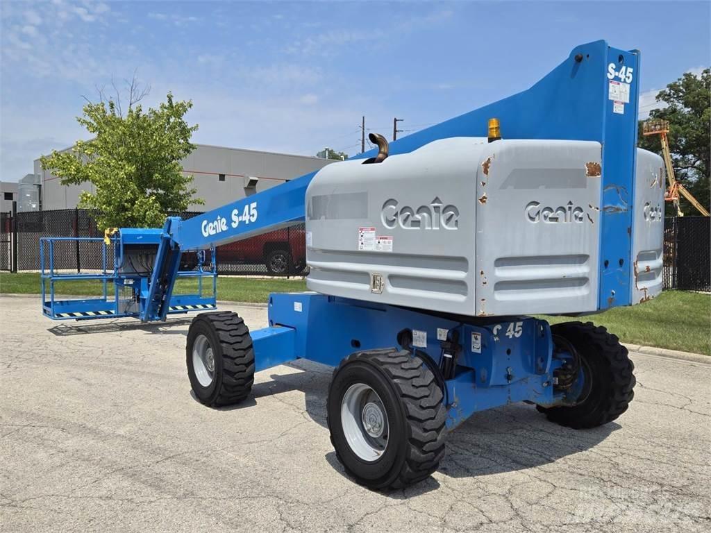 Genie S-45 Teleszkópos emelők