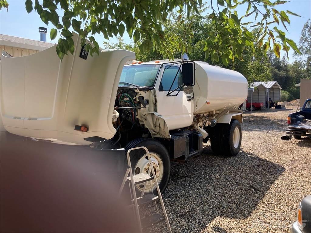 GMC 7500 Tartályos teherautók