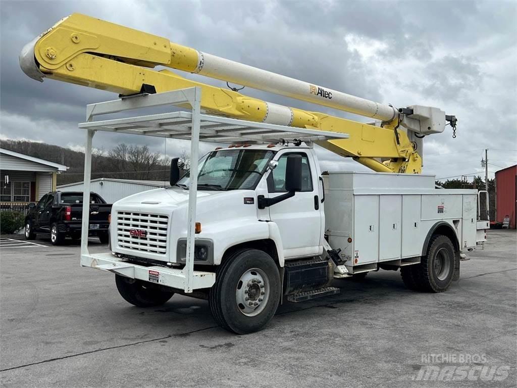 GMC 7500 Teherautóra szerelt emelők és állványok