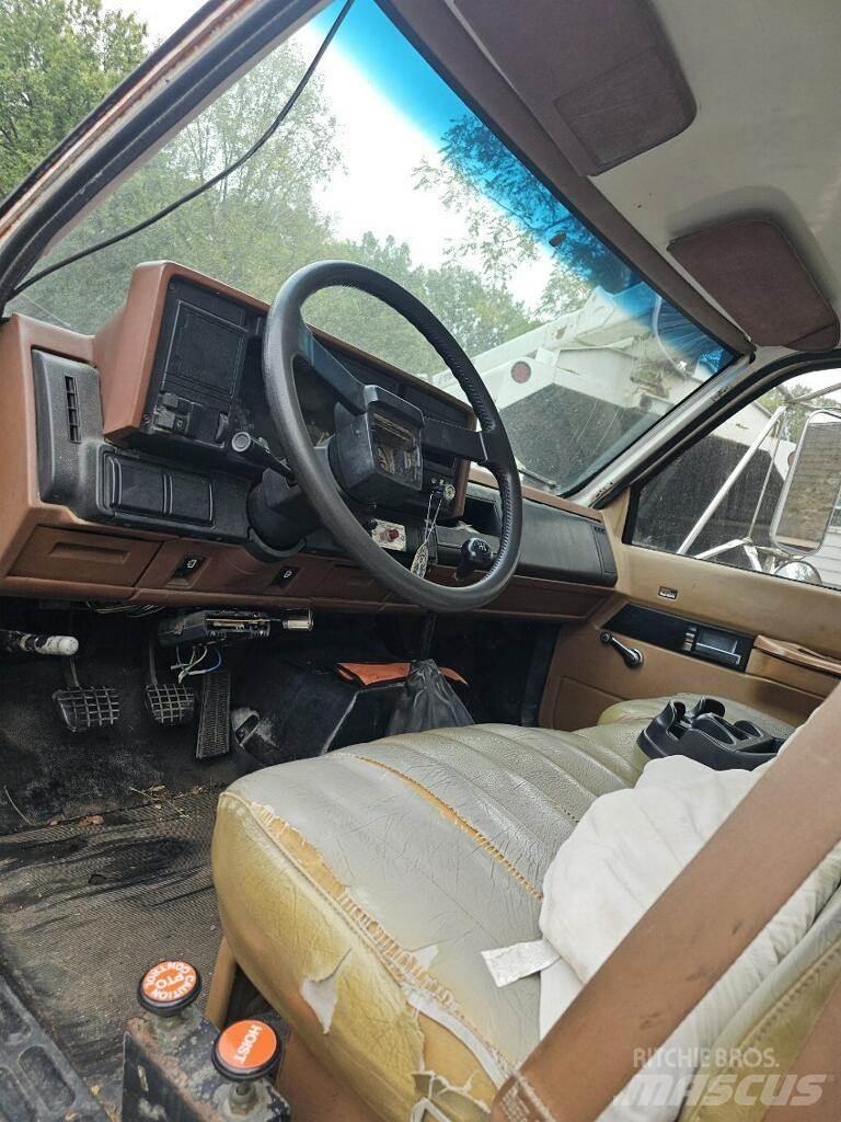 GMC C6000 Deszkaszállító teherautók