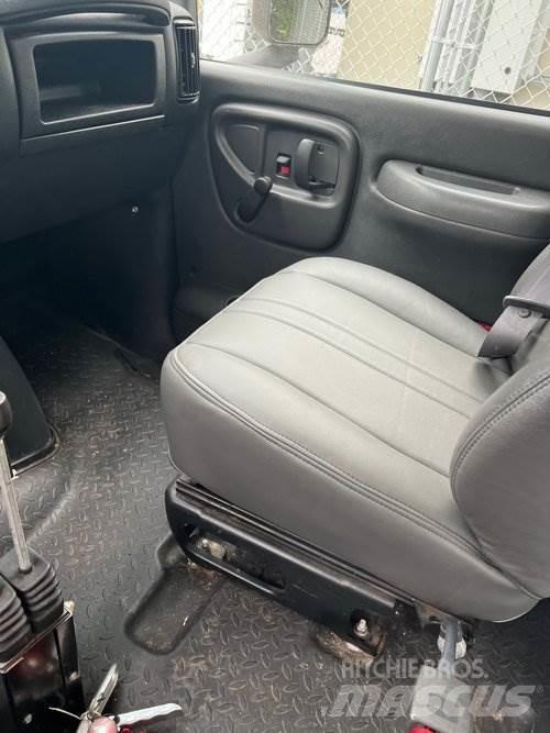 GMC C7500 Deszkaszállító teherautók