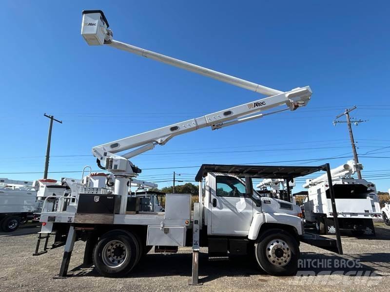 GMC C7500 Teherautóra szerelt emelők és állványok