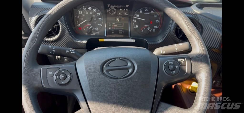 Hino L6 Dobozos teherautók