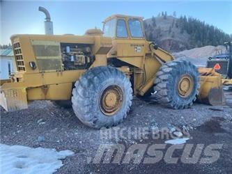 Hough H120 Gumikerekes homlokrakodók