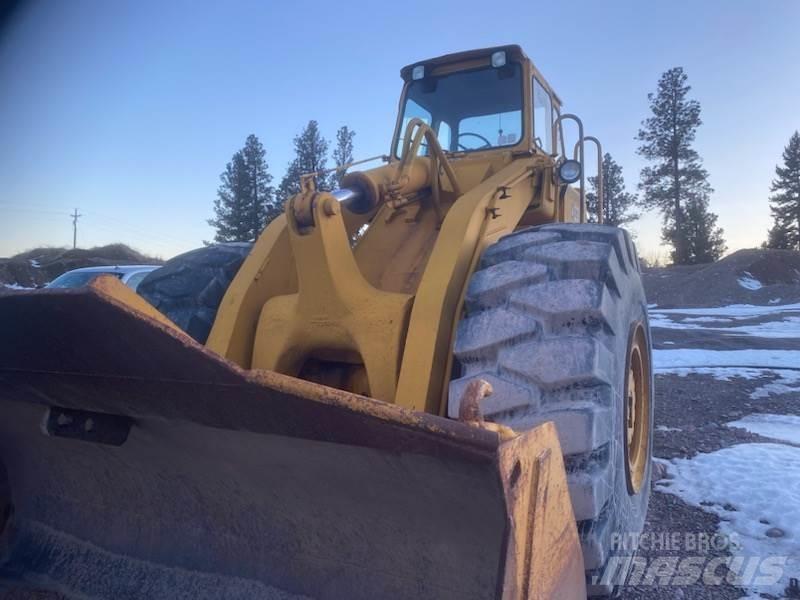 Hough H120 Gumikerekes homlokrakodók