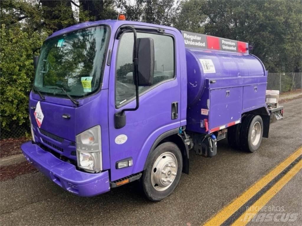 Isuzu NPR Tartályos teherautók