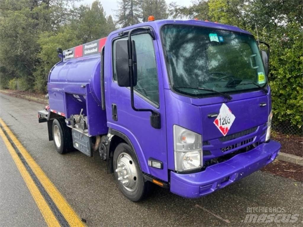 Isuzu NPR Tartályos teherautók