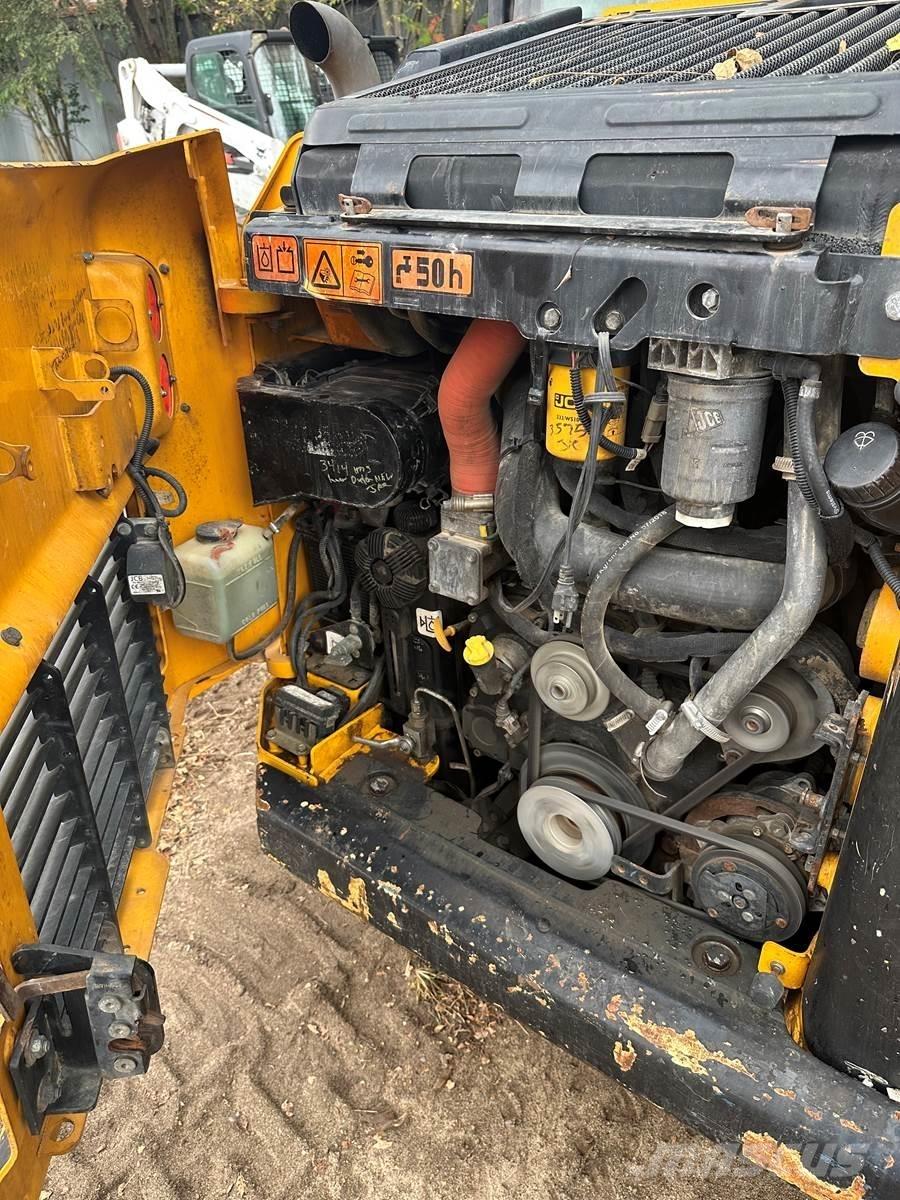 JCB 215T Kompaktrakodók