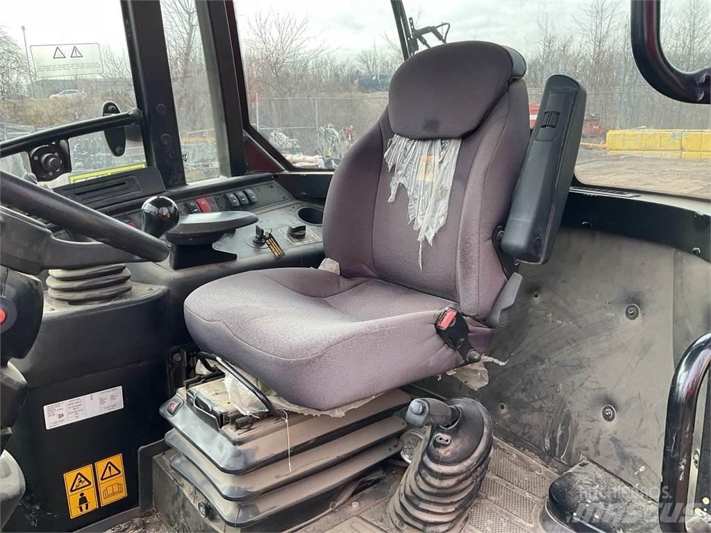 JCB 409 Gumikerekes homlokrakodók
