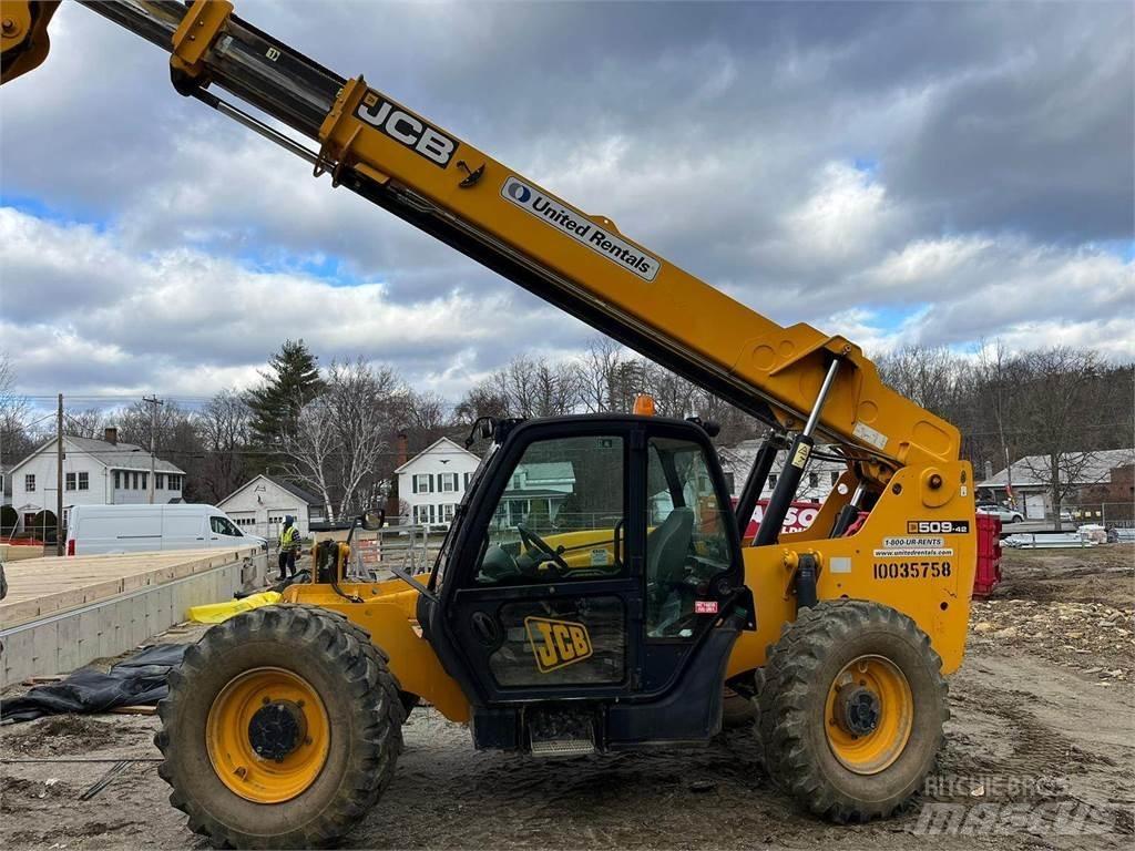 JCB 509-42 Teleszkópos rakodók