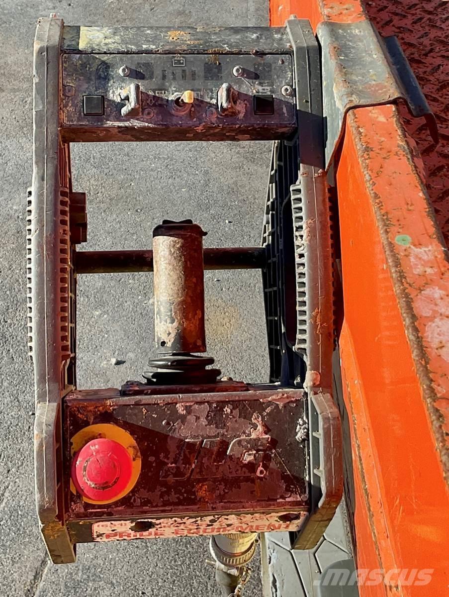 JLG 2632ES Ollós emelők