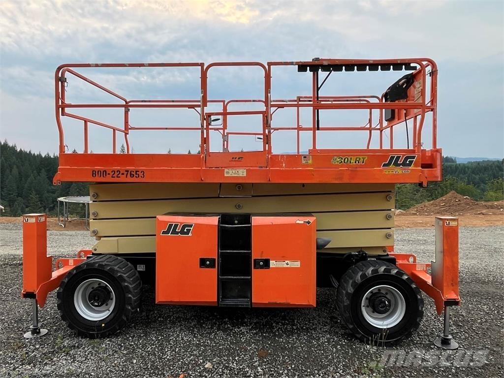 JLG 430LRT Ollós emelők