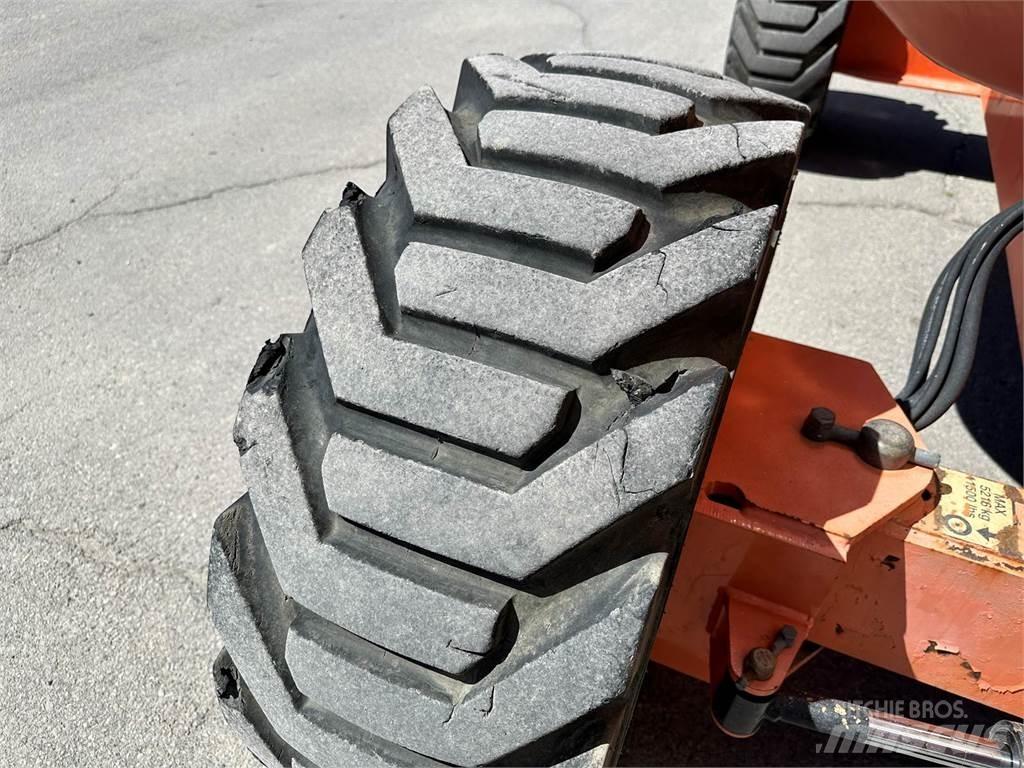 JLG 600AJ Teleszkópos emelők