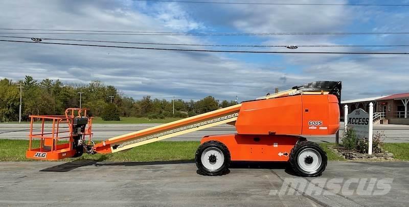 JLG 600S Teleszkópos emelők