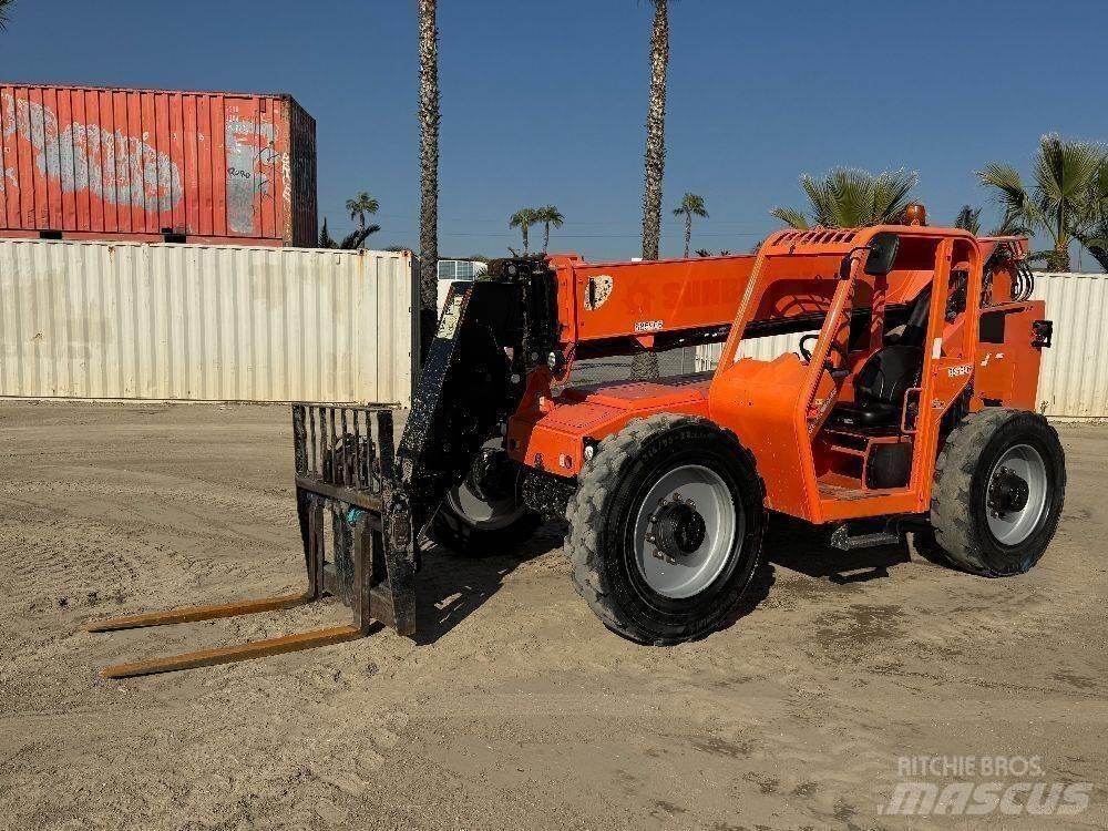 JLG 8042 Teleszkópos rakodók