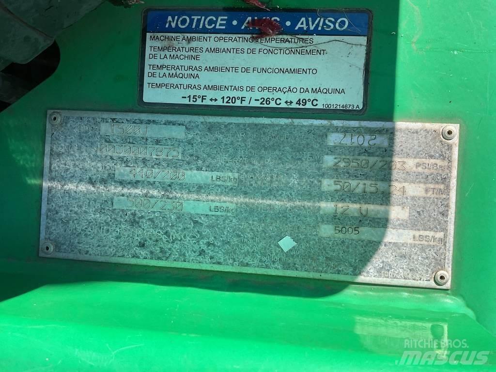 JLG T500J Pótkocsira szerelt emelők és állványok