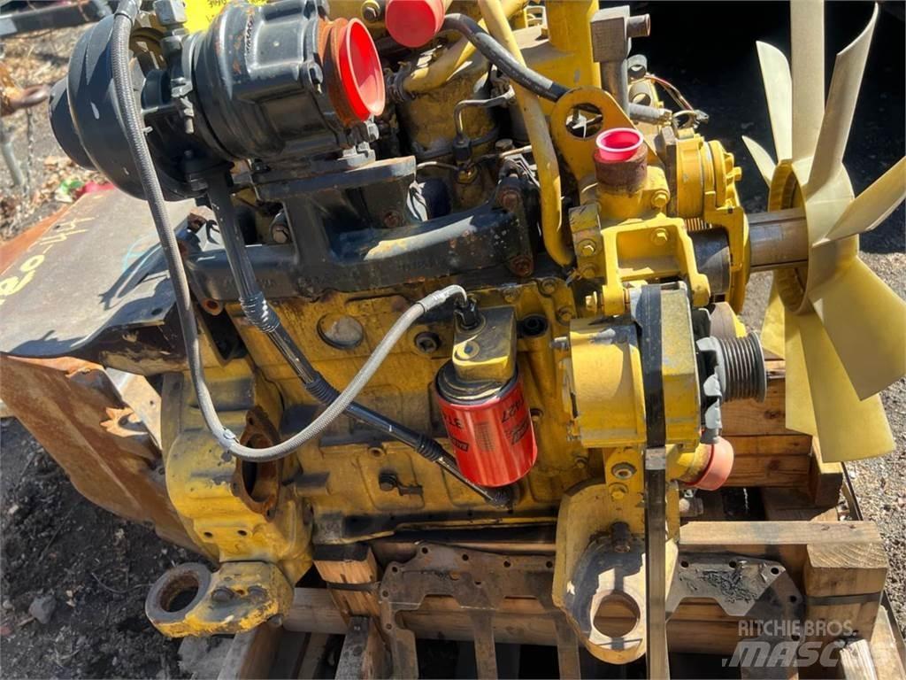 Komatsu  Motorok