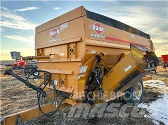 Kuhn 4142 Takarmánykeverők