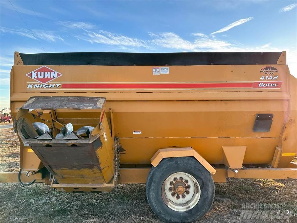 Kuhn 4142 Takarmánykeverők