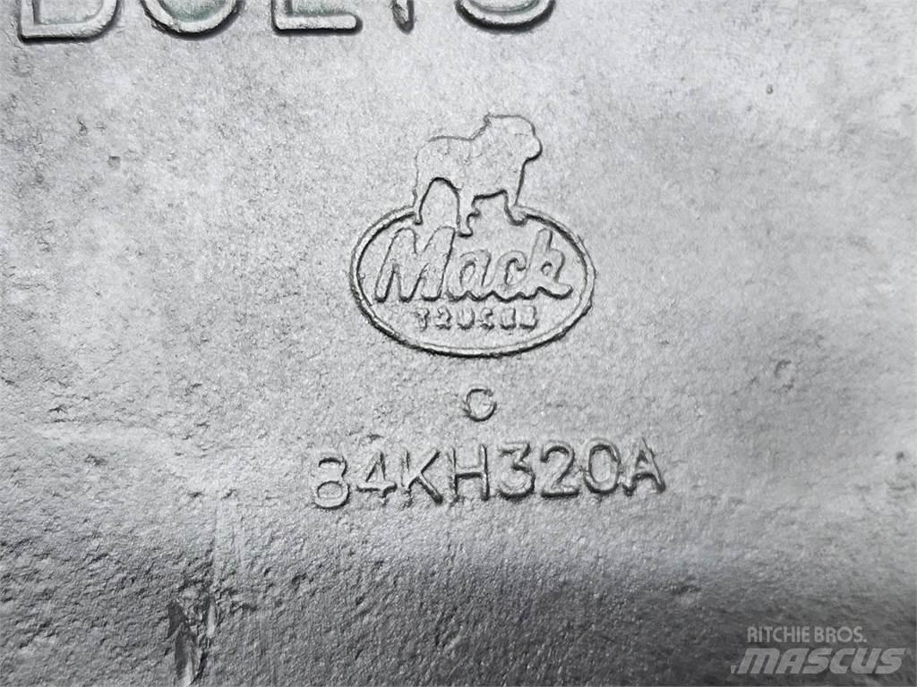 Mack  Tengelyek