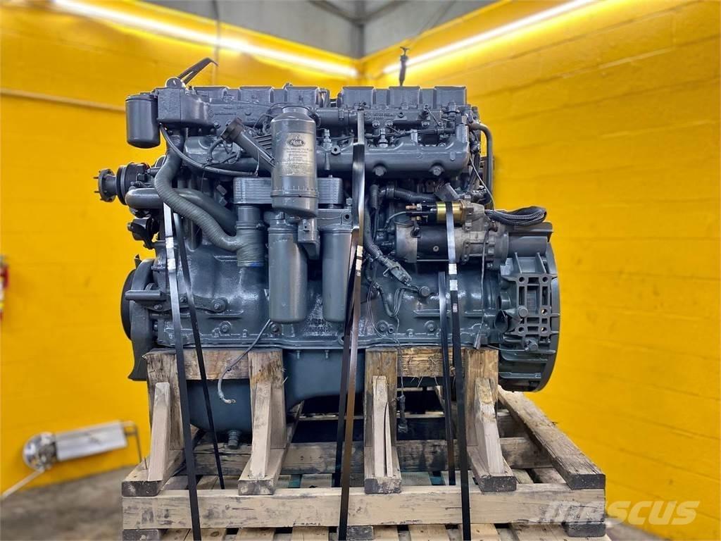 Mack AI Motorok
