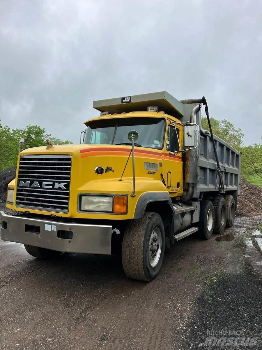 Mack CL713 Billenő teherautók