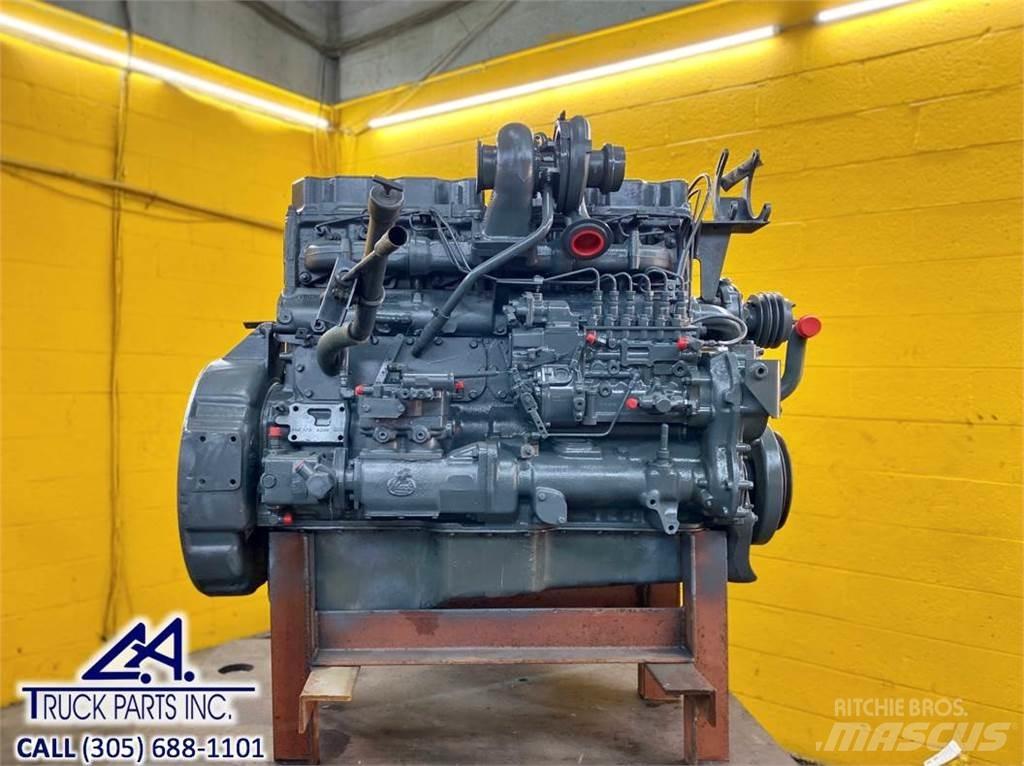 Mack E6 Motorok