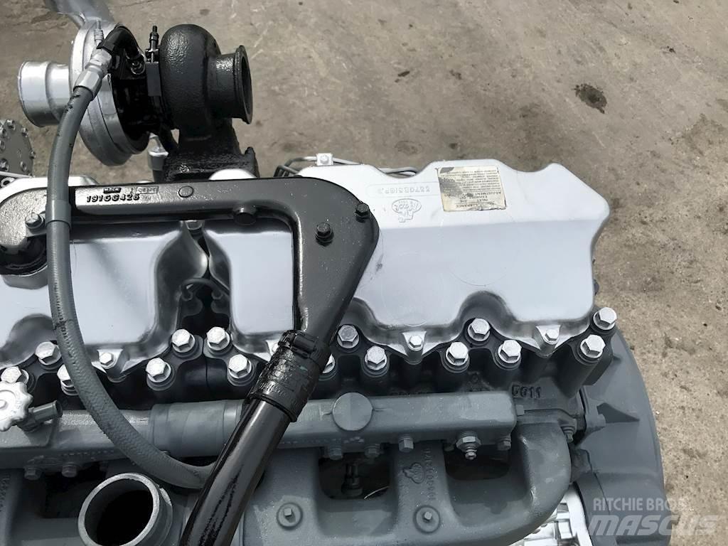 Mack E6 Motorok