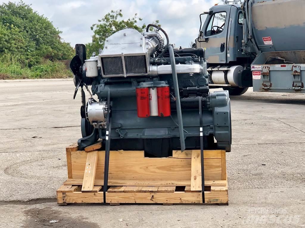 Mack E6 Motorok