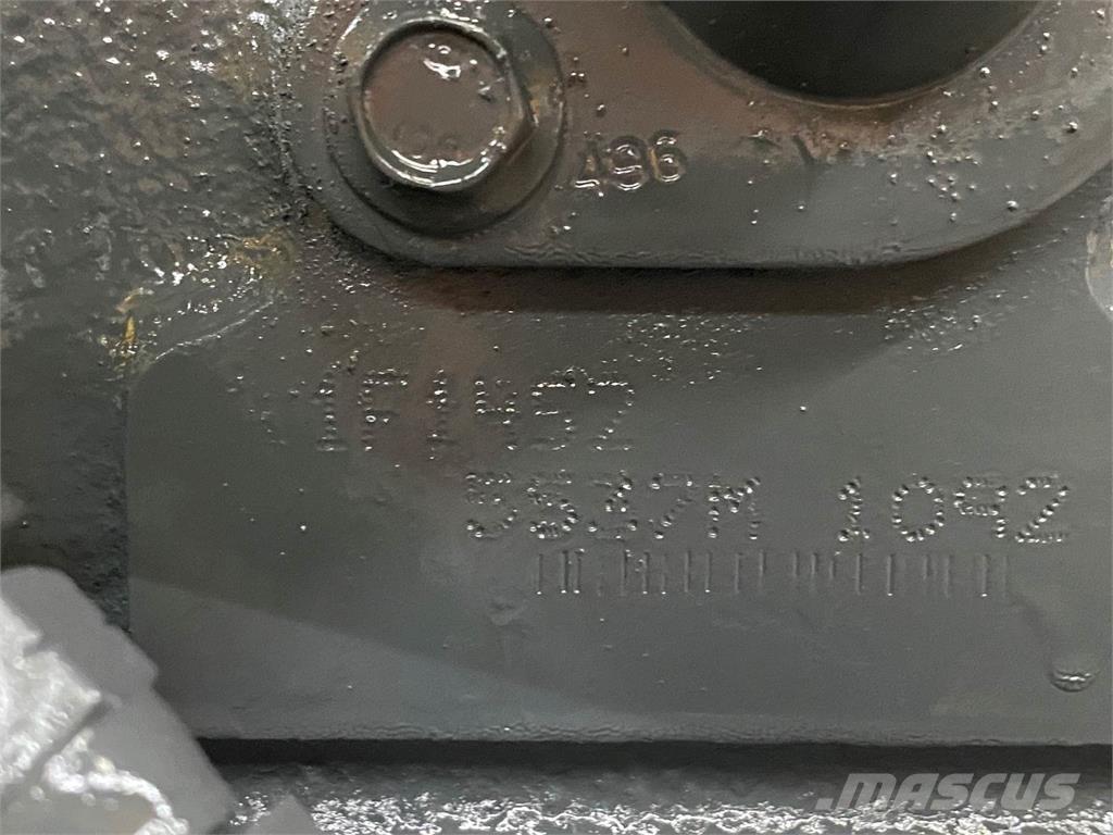 Mack E7 Motorok