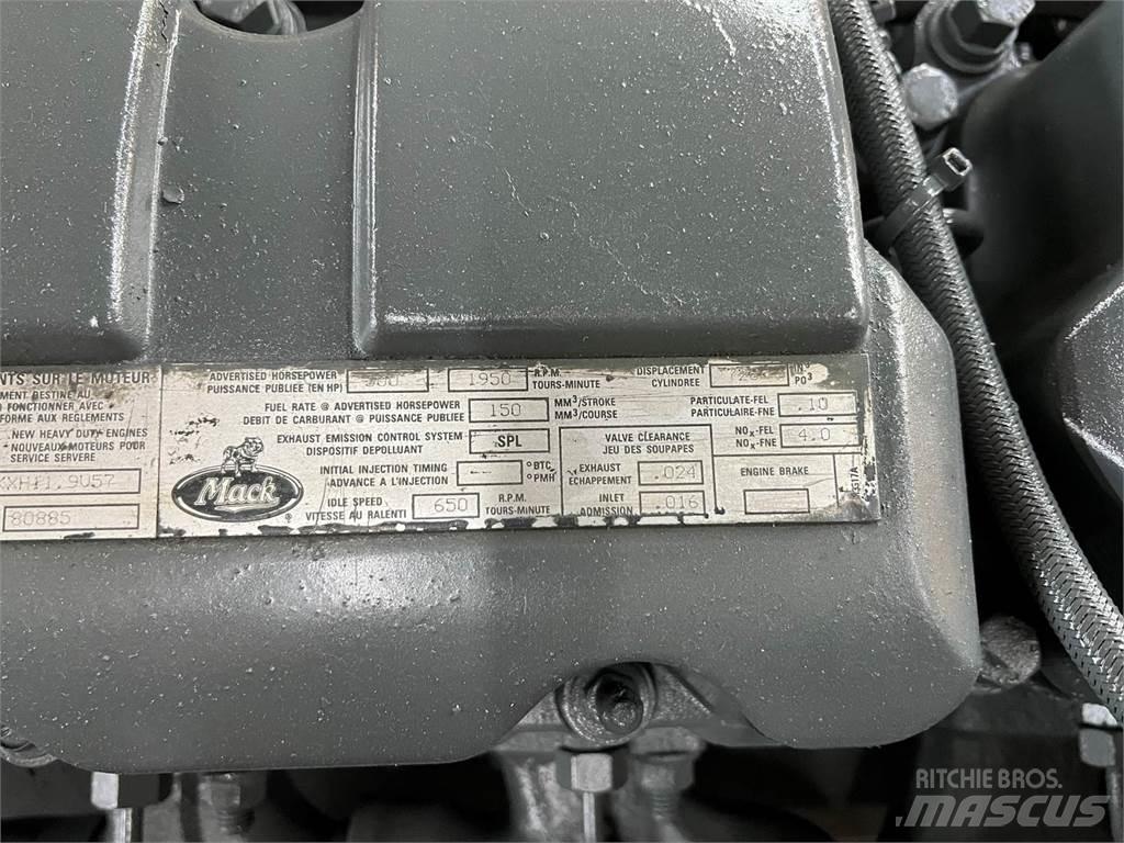 Mack E7 Motorok
