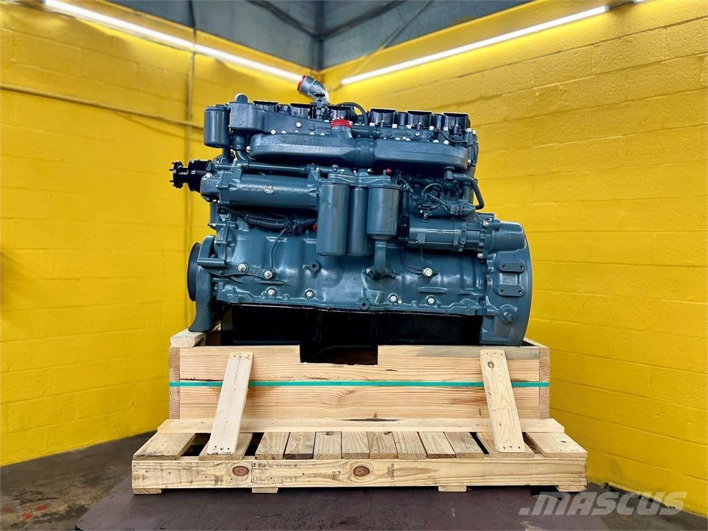 Mack E7 Motorok