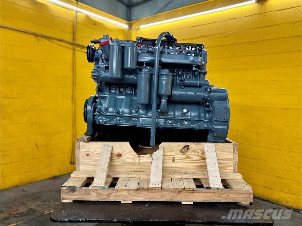 Mack E7 Motorok