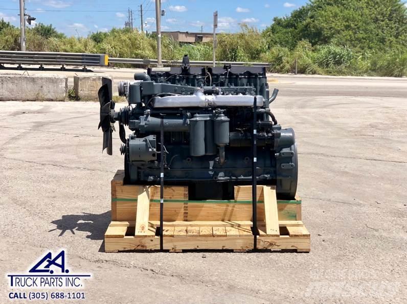Mack E7 Motorok