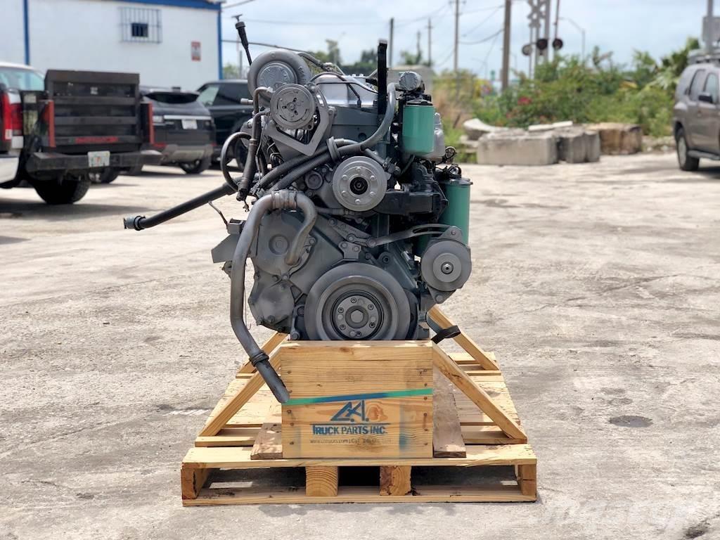 Mack E7-300 Motorok