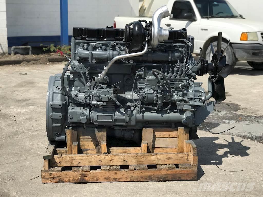 Mack E7-350 Motorok