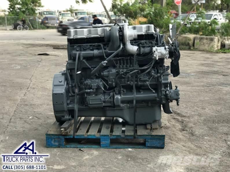 Mack E7-350 Motorok