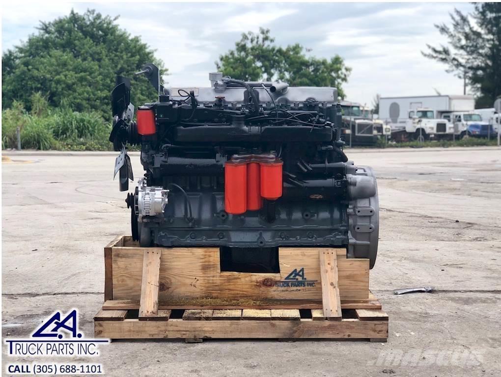 Mack E7 / EM7 Motorok