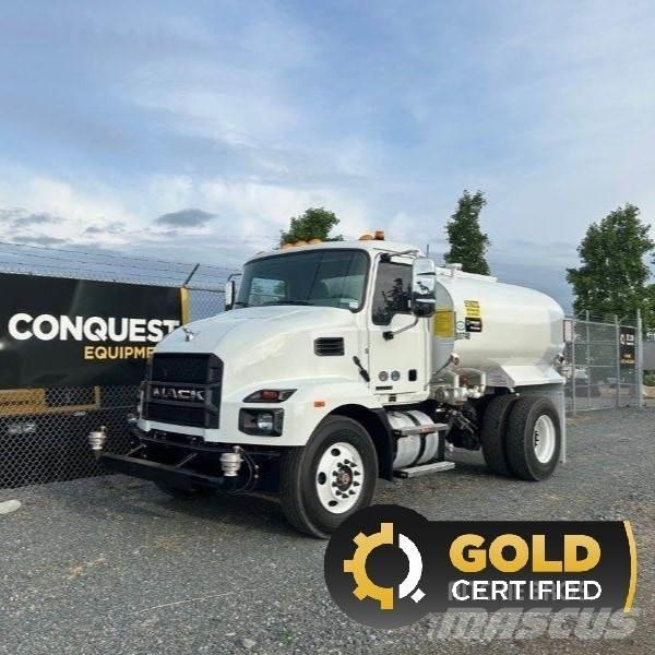 Mack MD642 Tartályos teherautók