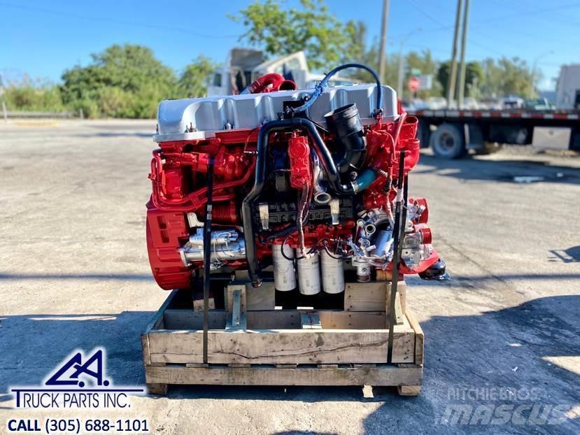 Mack MP7 Motorok