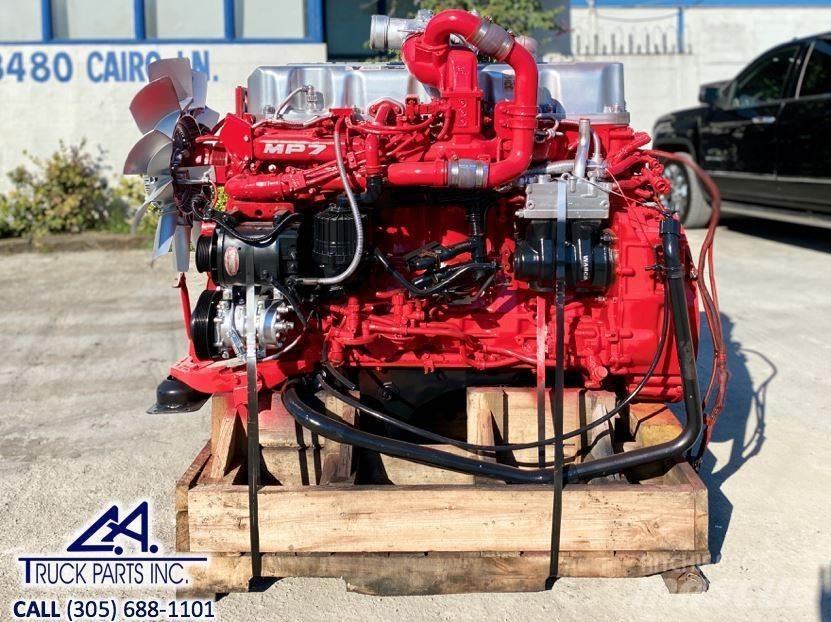 Mack MP7 Motorok